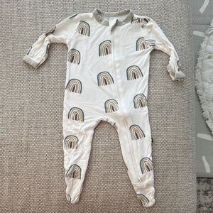 Kyte Baby 0-3 rainbow dual zipper PJ